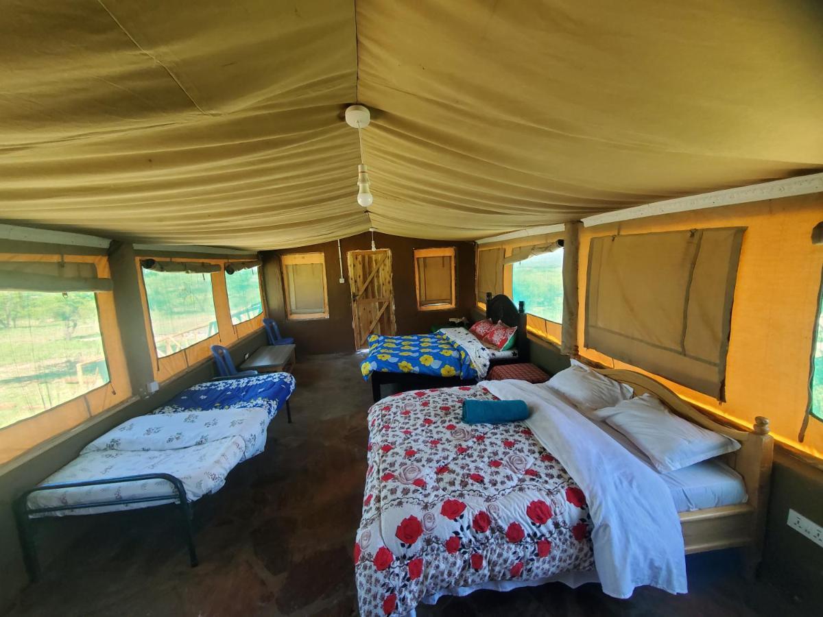 Semadep Safari Camp Bed and Breakfast Sekenani Exterior foto